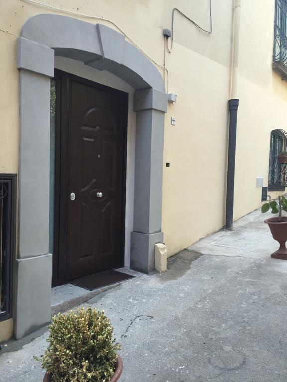 Petros Room Camere Salerno Exterior photo