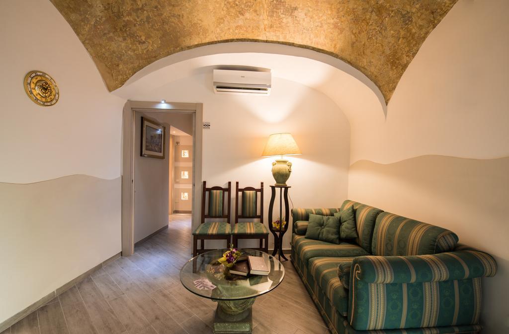 Petros Room Camere Salerno Exterior photo
