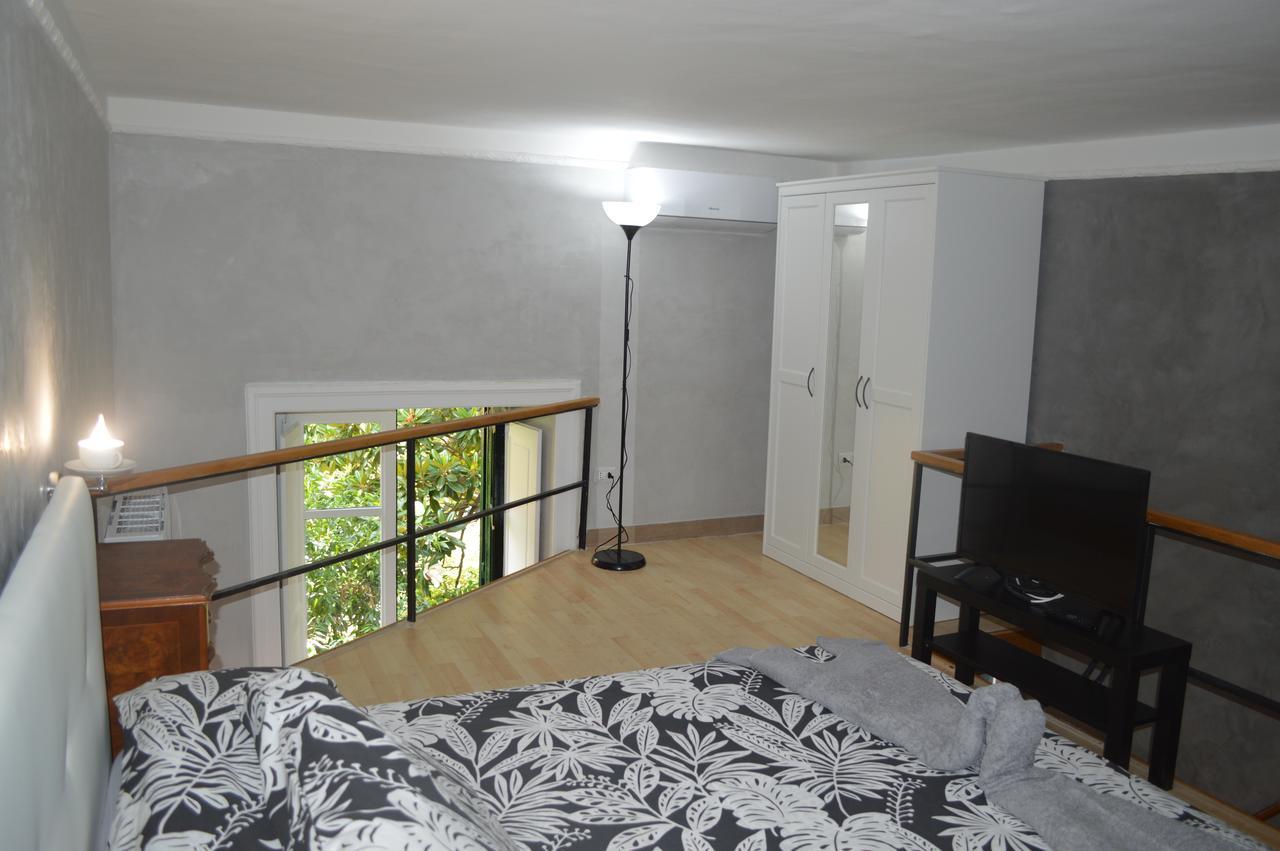 Petros Room Camere Salerno Exterior photo